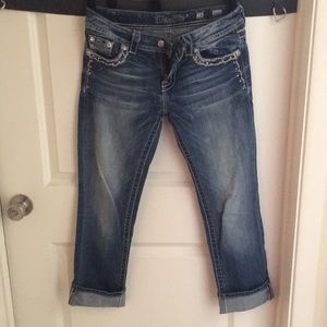 MissMe Size 28 Capris